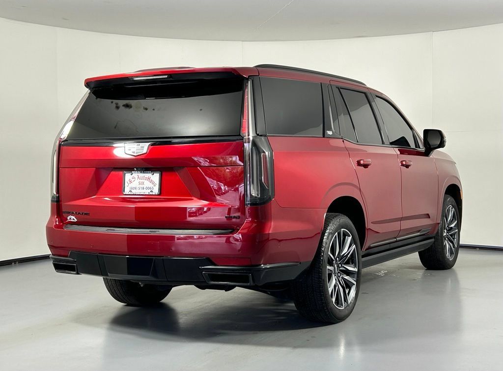 Used 2021 Cadillac Escalade Sport w/ Driver Assist Tech Package AWD/4WD image 7
