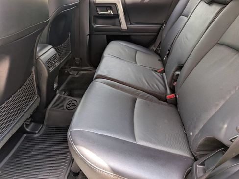 Used 2022 Toyota 4Runner Limited AWD/4WD image 23