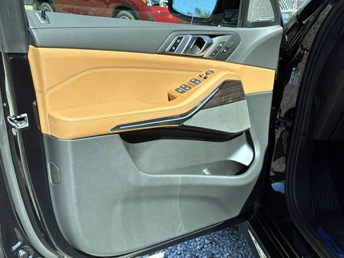 New 2026 BMW X5 xDrive40i w/ M Sport Package image 18