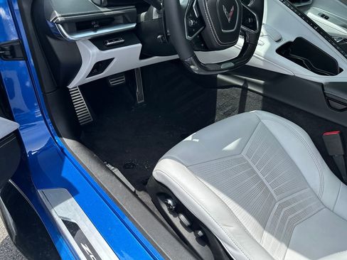 Used 2023 Chevrolet Corvette Z06 RWD image 18