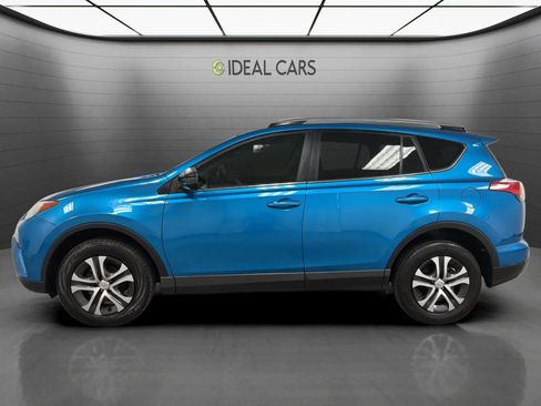 Used 2017 Toyota RAV4 LE FWD image 8