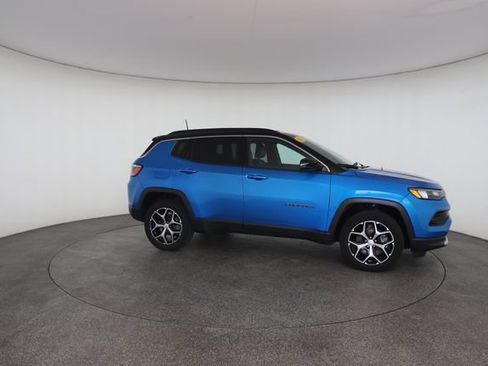 Used 2024 Jeep Compass Limited AWD/4WD image 25