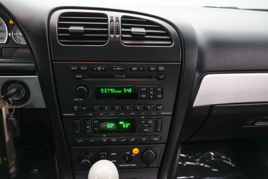 Used 2003 Ford Thunderbird RWD image 26
