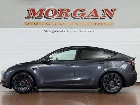 Used 2023 Tesla Model Y Performance AWD/4WD image 6