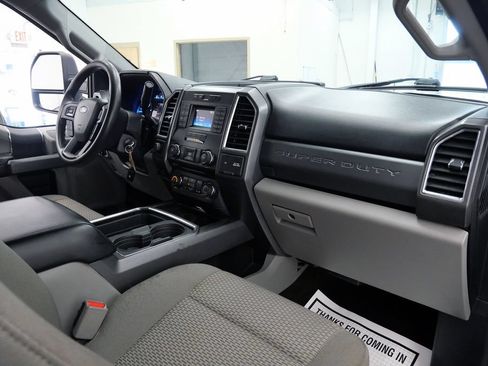 Used 2017 Ford F250 XLT w/ XLT Value Package AWD/4WD image 17
