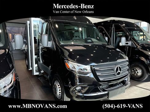 Used 2025 Mercedes-Benz Sprinter 3500 image 1