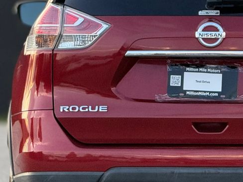 Used 2016 Nissan Rogue SL w/ SL Premium Package AWD/4WD image 13