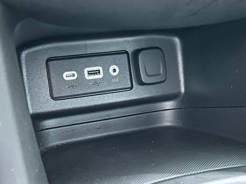 Used 2022 Chevrolet Equinox LT image 23