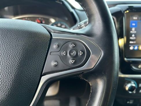 Used 2023 Chevrolet Traverse RS image 31