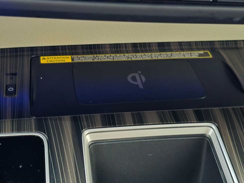 Certified 2024 Toyota Sienna Platinum AWD/4WD image 16