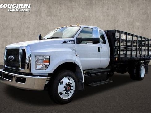 New 2024 Ford F750 2WD SuperCab Super Duty image 2