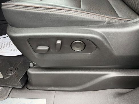 Used 2021 Chevrolet Tahoe High Country image 18