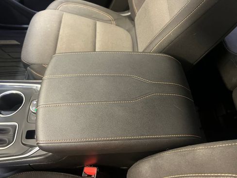 Used 2019 Chevrolet Traverse LT w/ LPO, Floor Liner Package AWD/4WD image 29