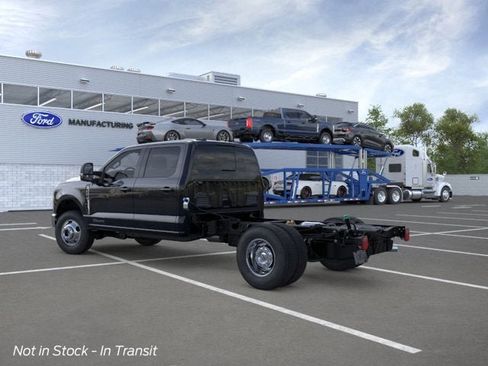 New 2026 Ford F350 4x4 Crew Cab DRW Super Duty image 4
