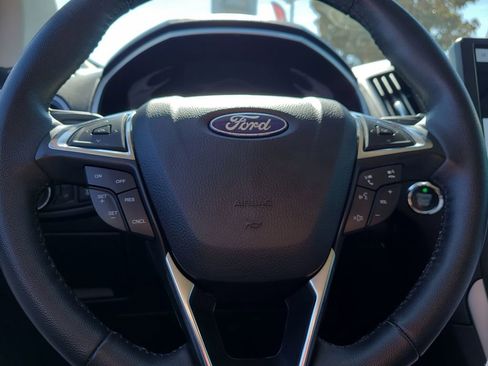 Used 2021 Ford Edge SEL w/ Convenience Package image 28