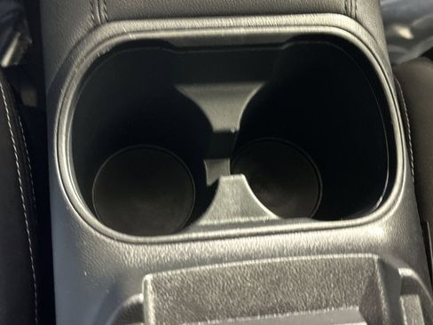 Used 2023 Subaru Outback Premium image 27