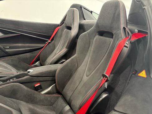 New 2025 McLaren 750S Spider image 8