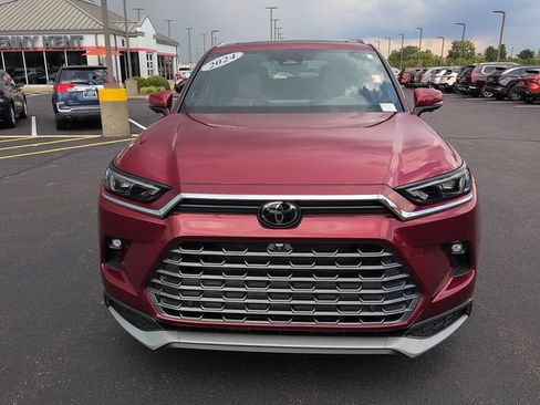 Used 2024 Toyota Grand Highlander AWD Hybrid image 2