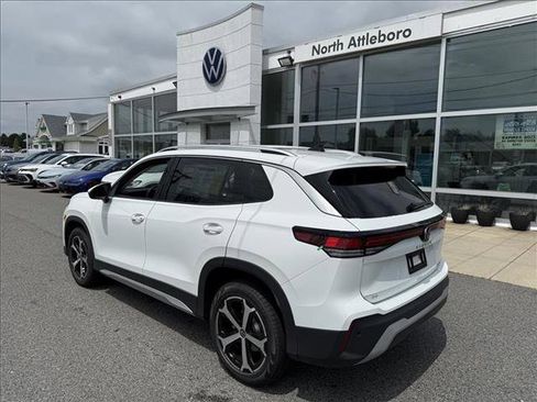 New 2025 Volkswagen Tiguan SE AWD/4WD image 2