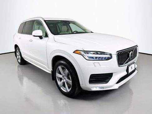 Used 2023 Volvo XC90 B5 Core w/ Protection Package Premier image 3