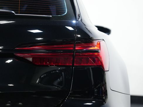 Used 2024 Audi RS 6 performance image 17