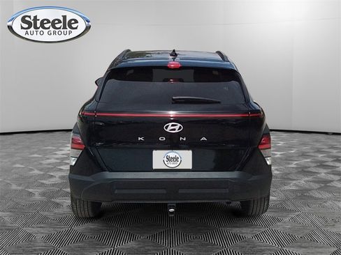 Certified 2025 Hyundai Kona SEL image 4