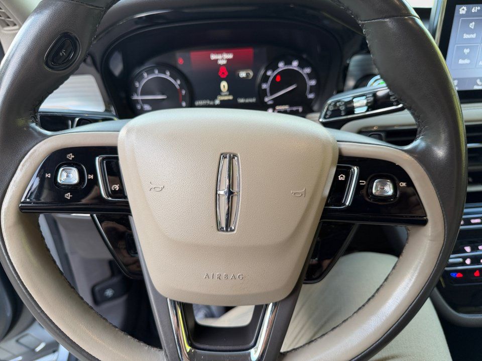 Used 2022 Lincoln Corsair FWD w/ Premium Package image 13