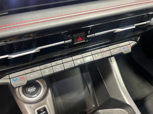 Used 2024 Dodge Hornet R/T AWD/4WD image 37