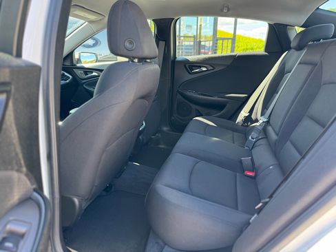 Used 2023 Chevrolet Malibu LT image 21