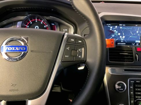 Used 2015 Volvo XC60 T6 AWD/4WD image 24