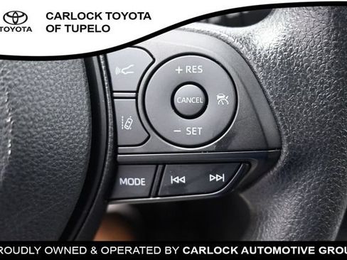 Used 2025 Toyota RAV4 XLE w/ Convenience Package FWD image 26