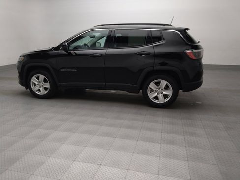 Used 2022 Jeep Compass Latitude image 3