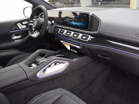 New 2026 Mercedes-Benz GLE 53 AMG 4MATIC Coupe image 15