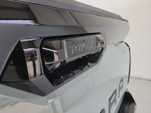 Used 2024 Toyota Tundra Platinum AWD/4WD image 9