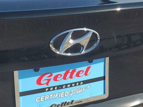 Used 2017 Hyundai Elantra Value Edition image 40