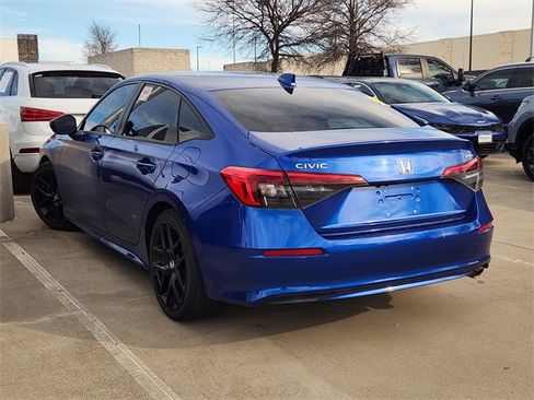 Used 2022 Honda Civic Sport image 6