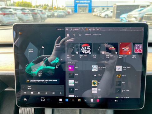 Used 2021 Tesla Model Y Long Range AWD/4WD image 13