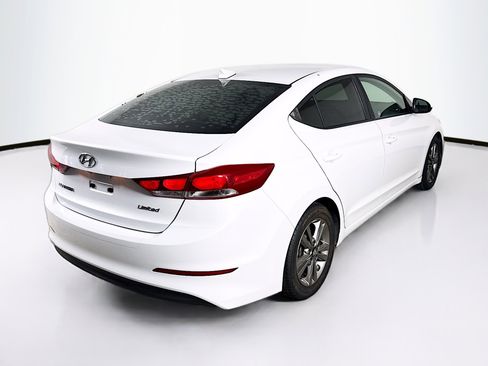 Used 2018 Hyundai Elantra SEL FWD image 30
