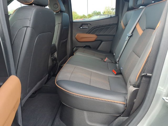 Used 2025 GMC Canyon AT4 AWD/4WD image 19