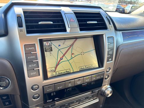 Used 2010 Lexus GX 460 image 16