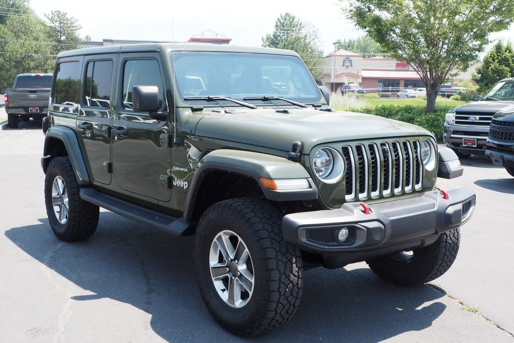 Used 2022 Jeep Wrangler Unlimited Sahara w/ LED Lighting Group AWD/4WD image 3