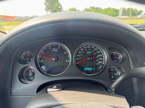 Used 2014 GMC Sierra 2500 SLT w/ SLT Convenience Package AWD/4WD image 13