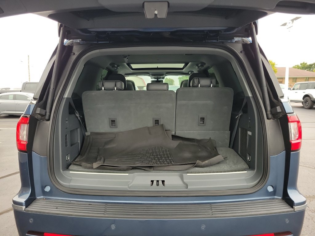Certified 2019 Lincoln Navigator Reserve AWD/4WD image 10
