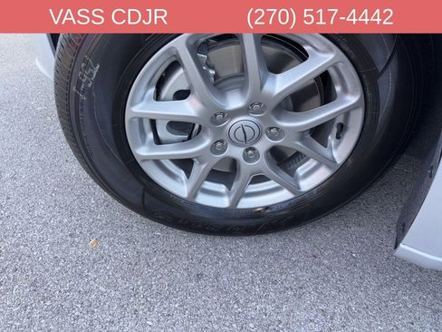 New 2026 Chrysler Pacifica Select image 48