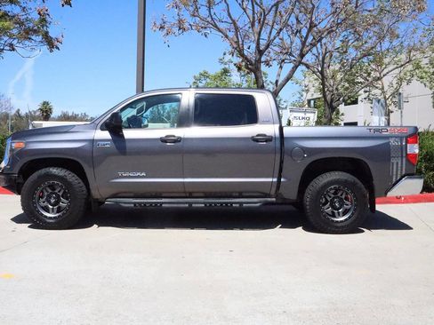 Used 2016 Toyota Tundra SR5 w/ SR5 Upgrade Package image 18