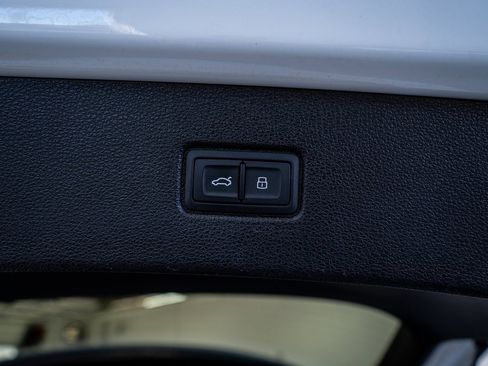 Used 2021 Audi Q7 2.0T Premium Plus w/ Executive Package image 68