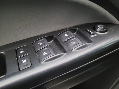 Used 2019 Chevrolet Colorado W/T w/ WT Convenience Package AWD/4WD image 27