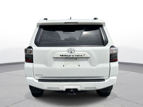 Certified 2021 Toyota 4Runner SR5 AWD/4WD image 7