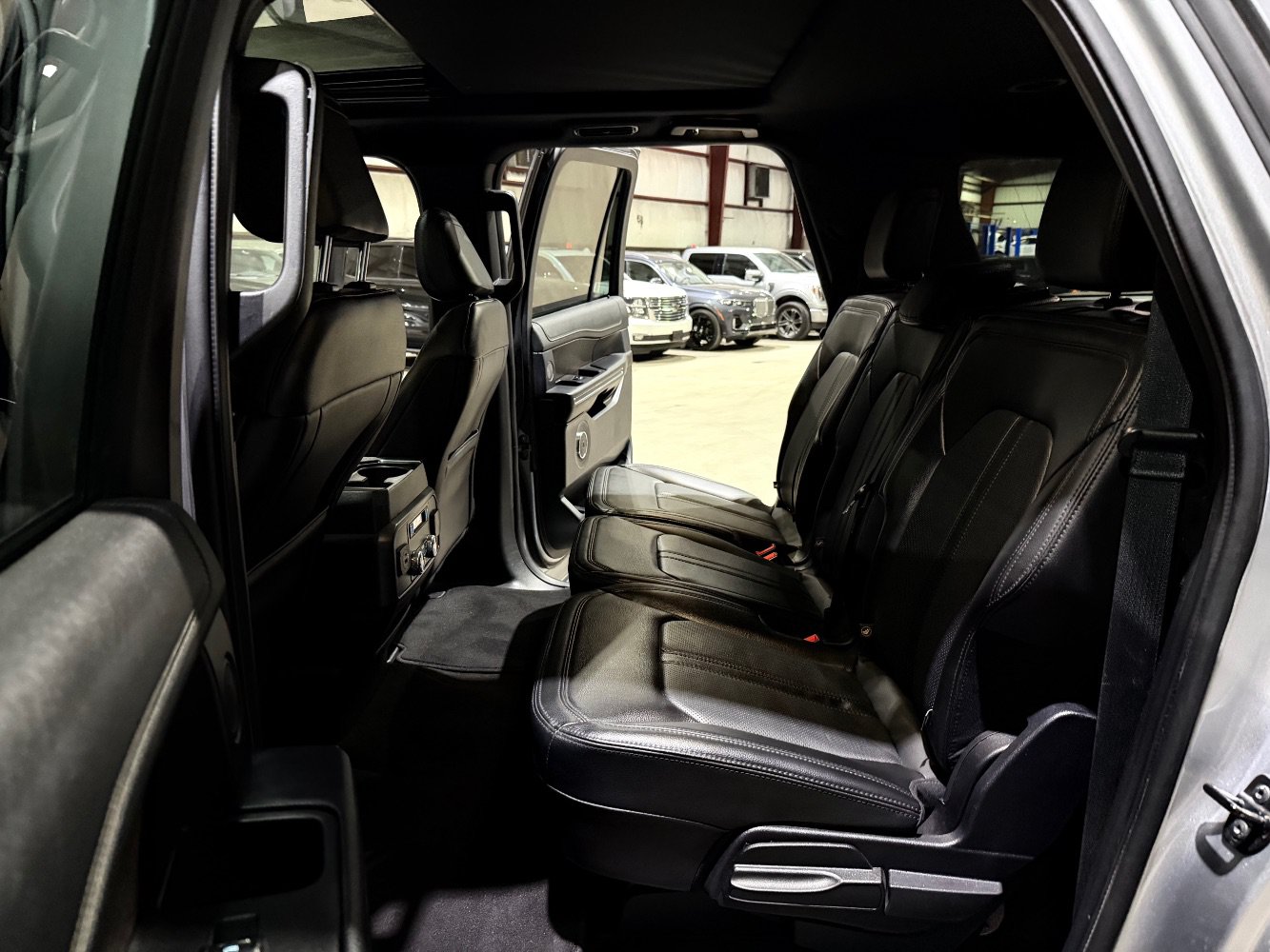 Used 2021 Ford Expedition Max Limited RWD image 17