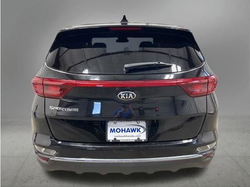 Used 2022 Kia Sportage LX w/ LX AWD Value Edition Package image 4